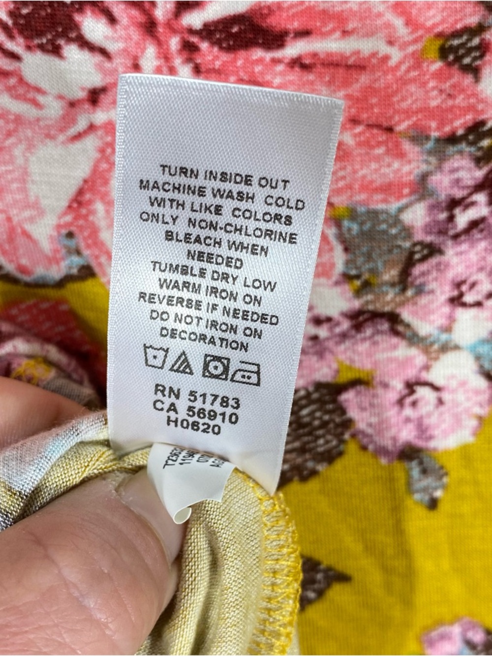 MAURICES 24/7 Floral Tunic Tee Women's M Mustard Yellow Short Sleeve Countryside - Picture 8 of 10